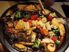 香辣烤鱼-鸣记脆皮烤鱼·海鲜烤鱼(三八广场店)