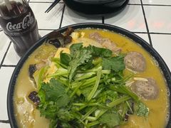 -肥汁米蘭香港米线(长宁来福士店)