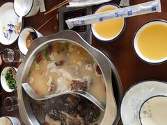 -亿诣蝎府炸酱面羊蝎子火锅(酷车小镇店)
