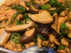 -渝是乎川渝小炒(新世界百货望京店)