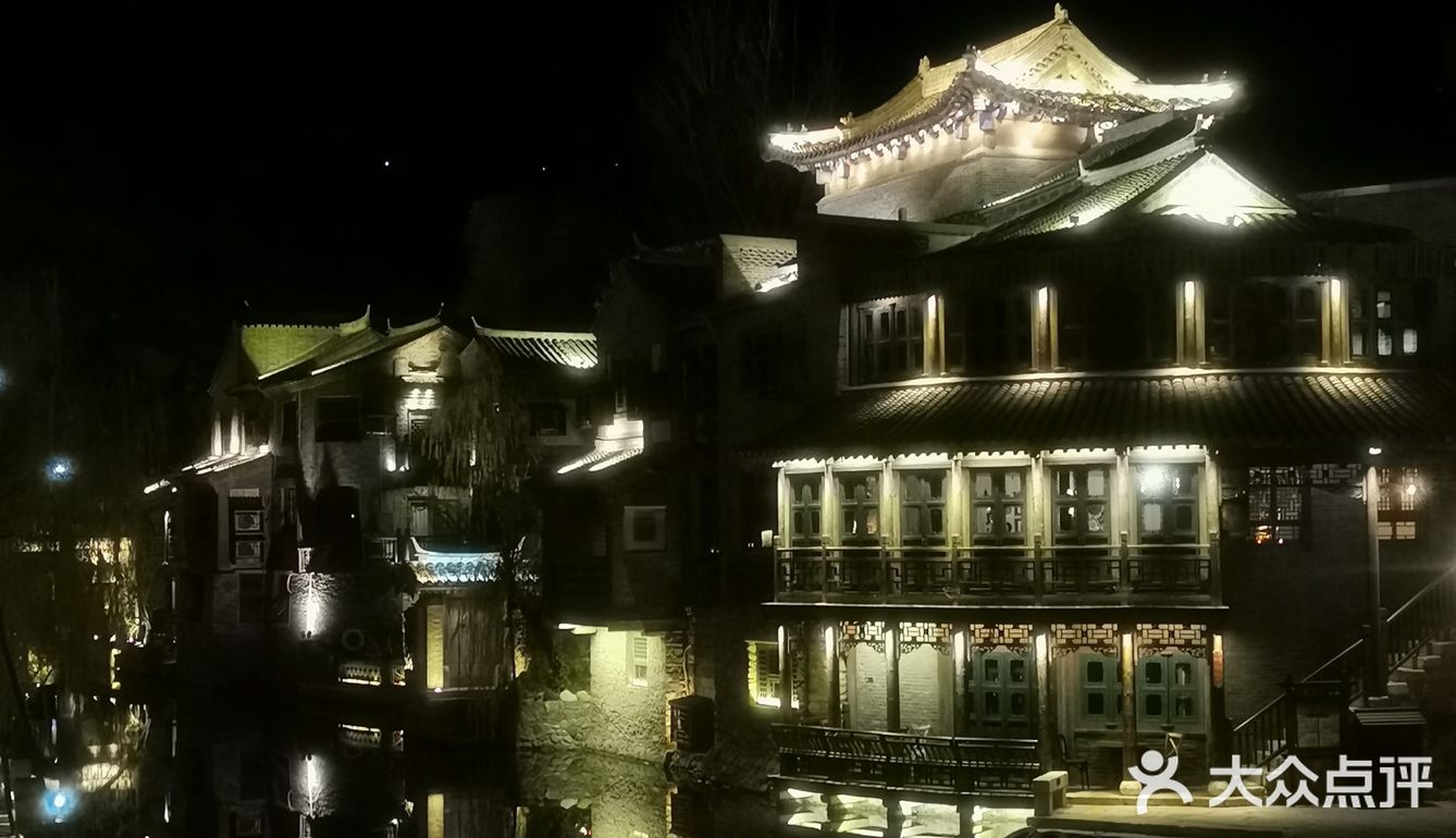 古北水镇的夜，怎么拍都是美的