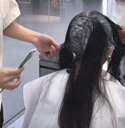 -PE SALON