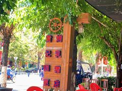 -黄记四更烤乳猪店