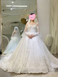 -艾米丽婚纱礼服