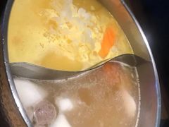 金银酸汤鸳鸯锅-左庭右院鲜牛肉火锅(南通CBD大有境店)