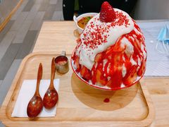 草莓生乳冰-怪物的冰与火(天虹商场中山路店)