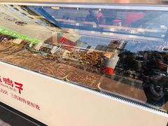 -张鸭子重庆特产卤味小吃(未来国际店)