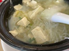 -闫家驴肉老店(华电一校店)