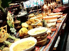 -四海一家自助餐(益田假日广场店)