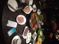 -小天鹅火锅·一线江景洪鼎旗舰店(洪崖洞店)