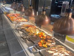 -飨食汇全日制餐厅·昆山皇冠假日酒店(九方店)