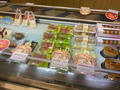 -85度C(生甜甜圈研究工坊·上海局门店)