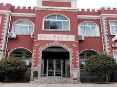 -青岛大学路小学