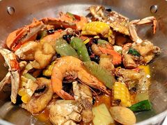 -七欣天香辣蟹火锅(闵行浦江欢乐颂店)
