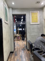 -首脑美发沙龙