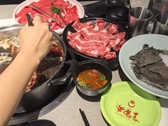 -牛魔王时尚回转餐厅