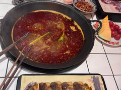 -旧街市鲜货老火锅(大光路店)