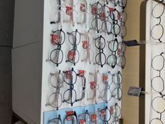 -亿视康青少儿眼镜(五官科店)