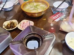 -富正毅三下锅·湘西韵味(天门山索道店)