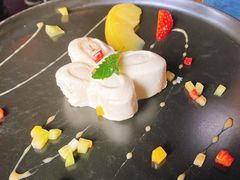 自制焦糖坚果冰糕-YUE·6·西式融合餐厅(外滩六号店)
