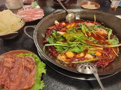 -渝井巷重庆老火锅(沈阳吉祥店)