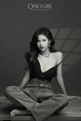 -onlygirl摄影美学馆高端定制(江滩店)