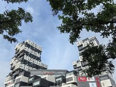 -资和信百货商场