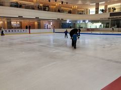 -陈露国际冰上中心(天津嘉里汇店)