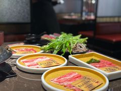 -一绪に和牛寿喜烧(罗湖益田假日店)