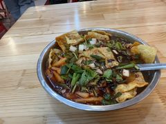 -柳州肥姨妈大骨螺蛳粉(东靖路店)