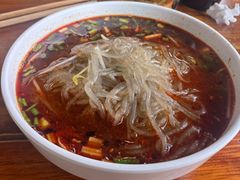 帽结子肥肠粉-白家高记肥肠粉(总店)