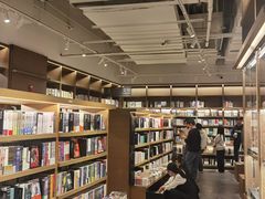 -茑屋书店(天目里店)