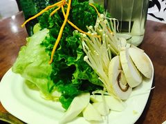 配鸡锅的时蔬-黑鸡小馆(金源店)