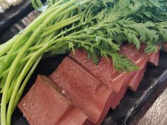 蒿子杆鸭血双拼-呷哺呷哺 黄金牧场 (旧宫永辉超市店)