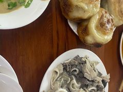 -宝瑞门钉肉饼店