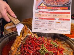 -辣尚瘾·烤鱼·新川菜(牡丹园直营店)