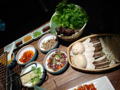 -明洞阿姨·韩式酱蟹烤肉·创意料理(三元桥店)