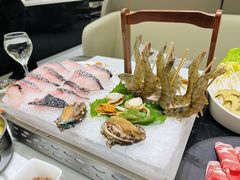 -红鼎豆捞·非遗鲍皇汤火锅(宝丰路店)