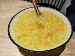 小米粥-陈家生煎(世茂双子塔店)