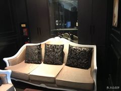 -多佐KTV(北京富力广场购物中心店)