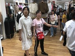 -优衣库(上海虹口龙之梦店)