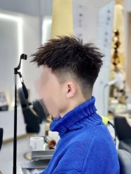 点击看大图 -Kraemer Paris 苏豪路易士·嘉玛发廊