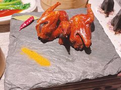 脆皮乳鸽-悦秀·高级粤菜
