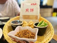 -鲁菜根·泰安菜(万达店)