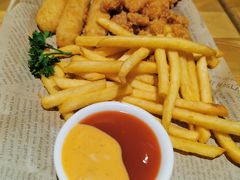 精选小吃三拼-菲滋意式餐厅(加州阳光二店)