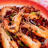 他家的湖鲜既新鲜又实•惠都是精选的太湖大头虾