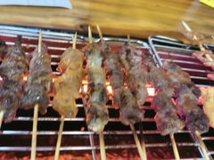 -哈尔滨小酒馆·鲜肉现穿自助烧烤(康新花园店)