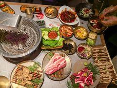 -草家酱蟹炭火烤肉店(珲春南路一店)