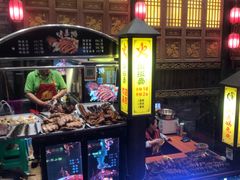 -八一路好吃街(雨田商务大厦店)