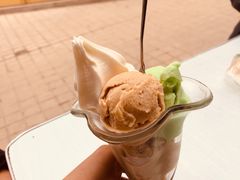 -古老冰山特色冰淇淋店(艾提尕尔店)